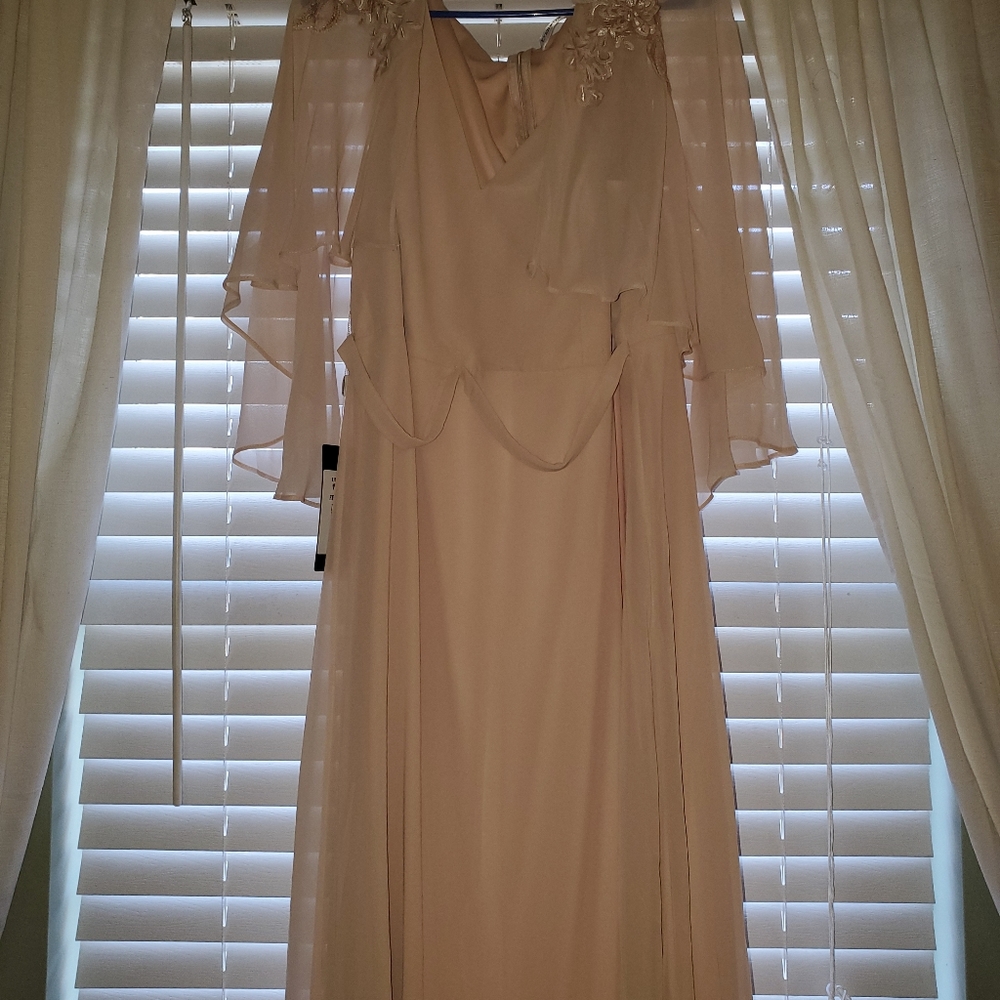 "Ever Pretty" formal dress